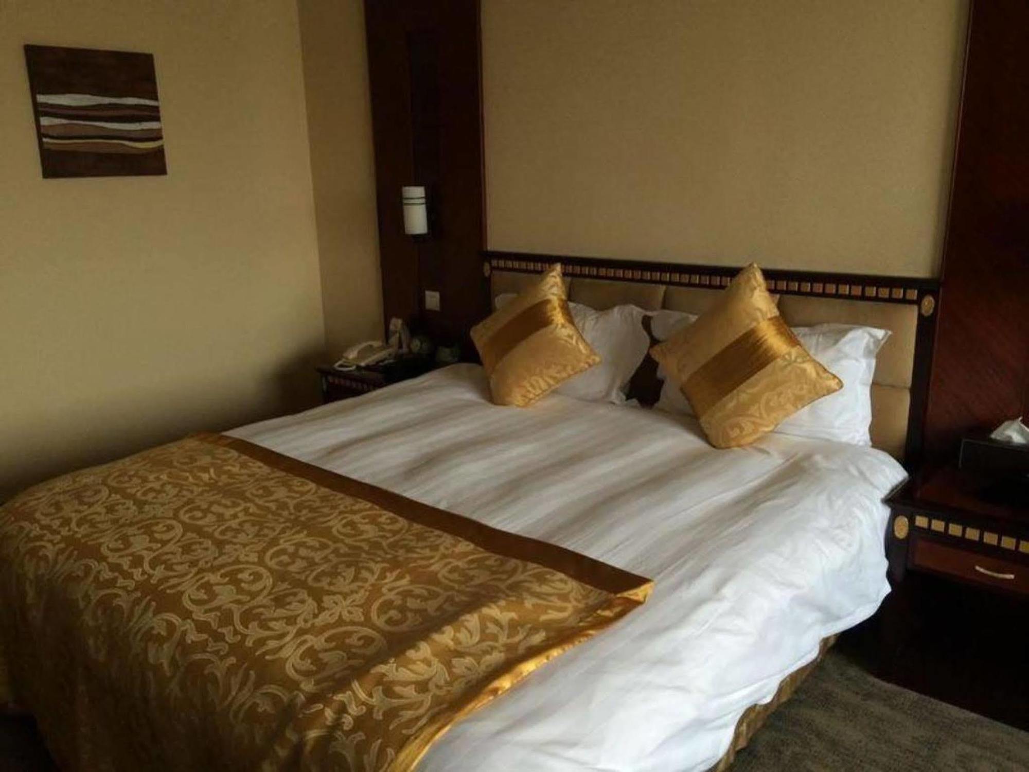 Qingdao Sanfod Hotel Экстерьер фото